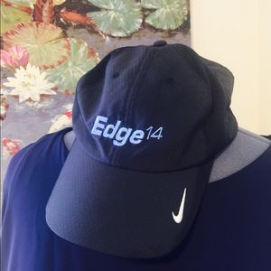 NIKE  golf dri-fit cup